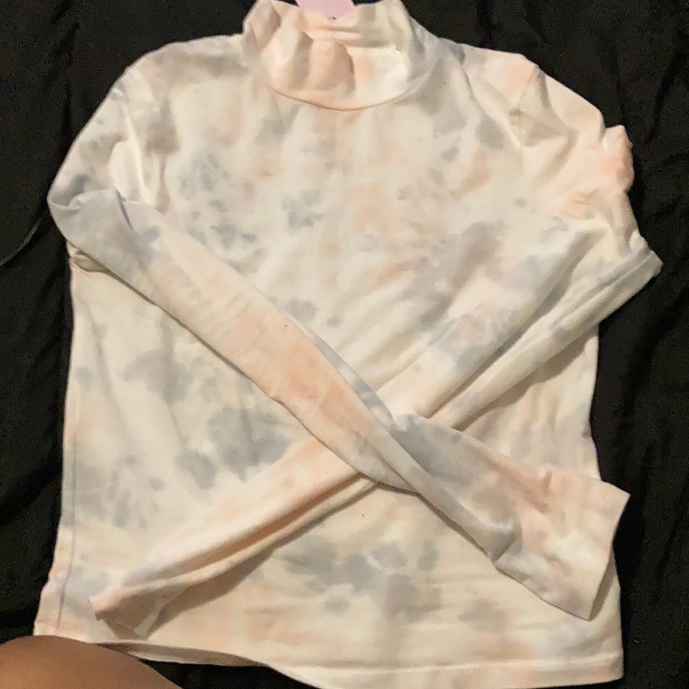 Long-sleeve shirt
